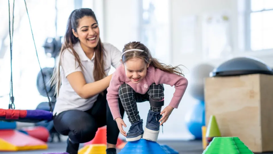 How To Prepare for a Career as a Pediatric Physical Therapy Assistant