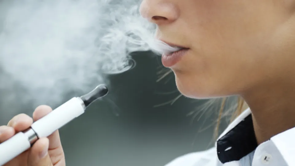 vaping is dangerous vaping is dangerous