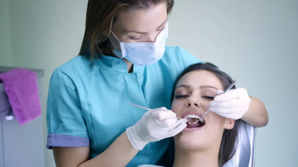shutterstock_160425080 Dental Hygienist