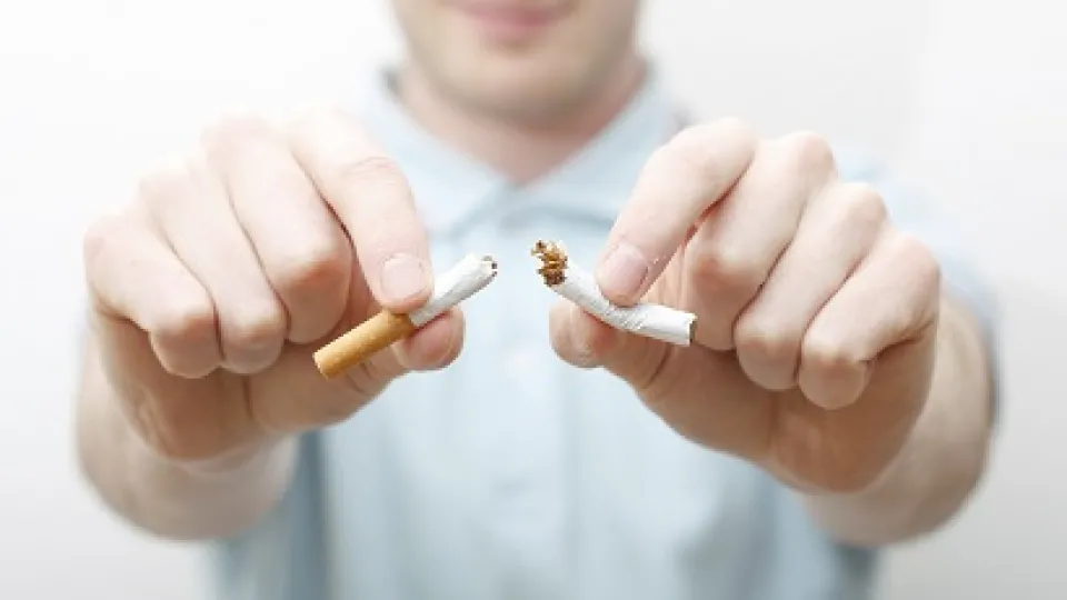 Crushing cigarettes Crushing cigarettes