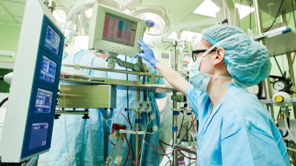 surgical technologist (3) surgical technologist